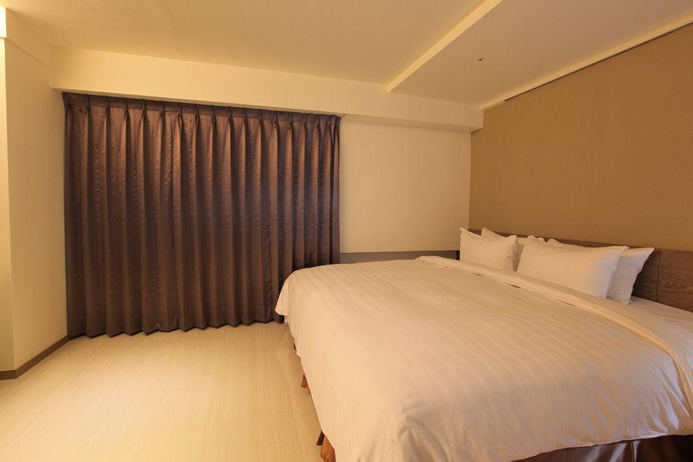 Nest Hotel Kaohsiung Exterior photo