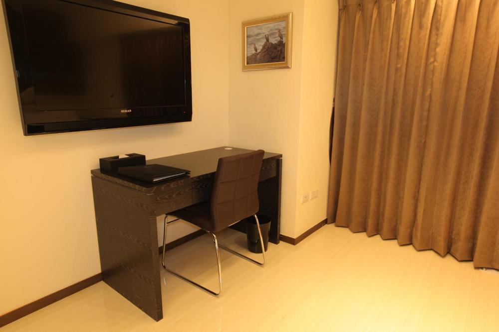 Nest Hotel Kaohsiung Exterior photo
